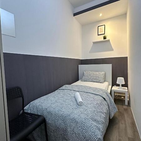 Traveller Partition Room In Al Barsha 1 Near Metro Дубай Екстериор снимка