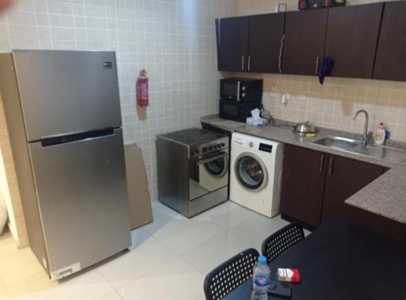 Traveller Partition Room In Al Barsha 1 Near Metro Дубай Екстериор снимка