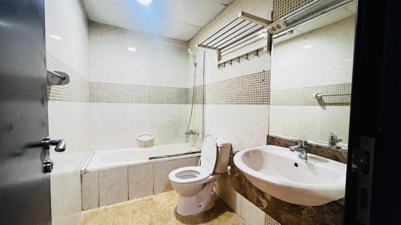 Traveller Partition Room In Al Barsha 1 Near Metro Дубай Екстериор снимка